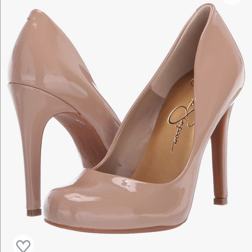 Jessica Simpson Women's Calie Pump in Chai Latte